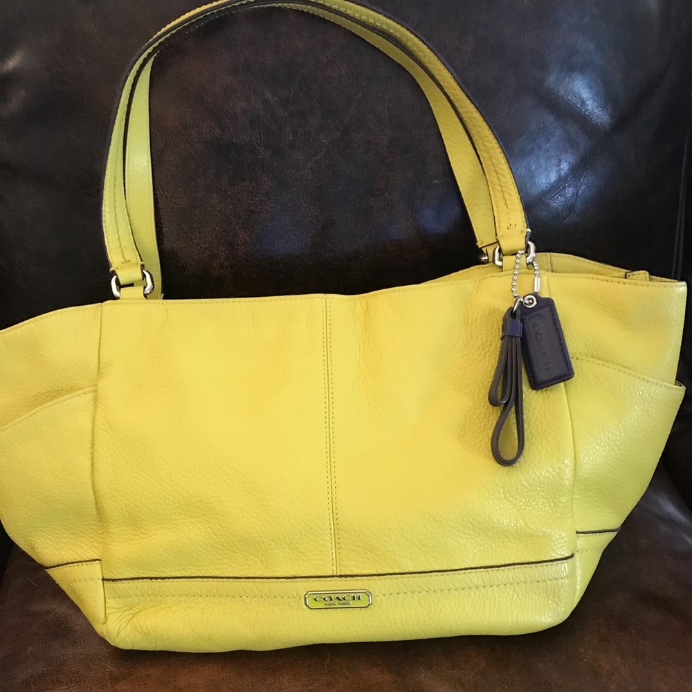 Coach Leather Shoulder Bag
